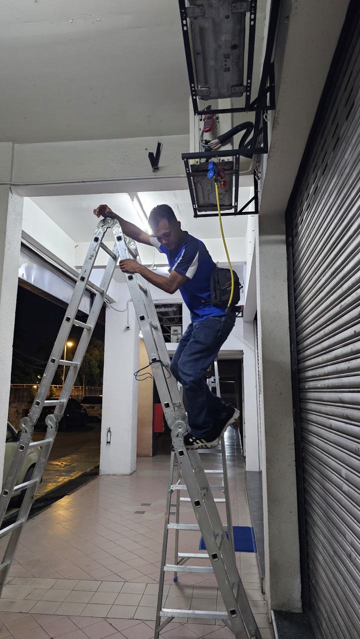 Outdoor unit work